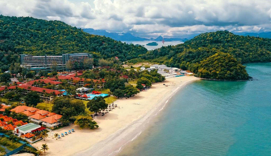 Holiday Villa Beach Resort